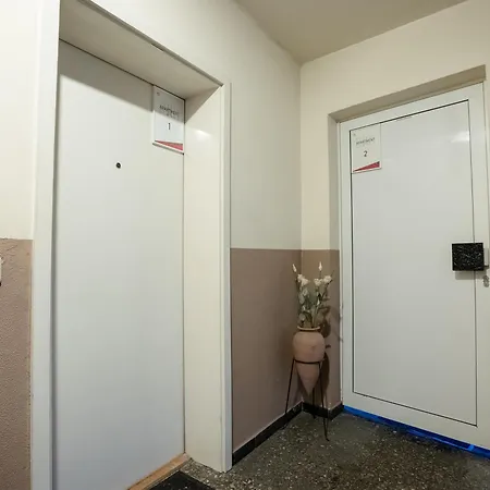 Livemore24 - 3 In Wlan - Smart-tv - 24-7 Check-in Und Kueche Apartamento