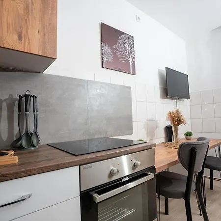 Livemore24 - 3 In Wlan - Smart-tv - 24-7 Check-in Und Kueche Apartment