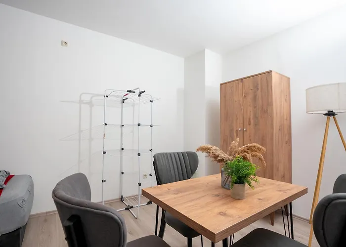 Lejlighed Livemore24 - 3 In Wlan - Smart-tv - 24-7 Check-in Und Kueche Duisburg